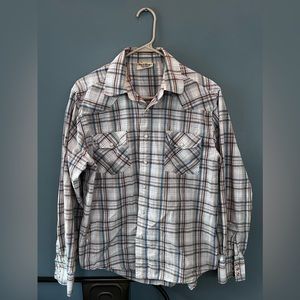 Plaid men’s medium, Steve and Barry’s brand, pearl snap button, long sleeve